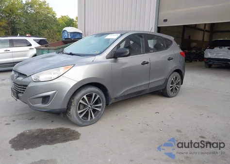 2010 Hyundai Tucson Gls z USA, uszkodzony, nr VIN KM8JT3AC5AU076812